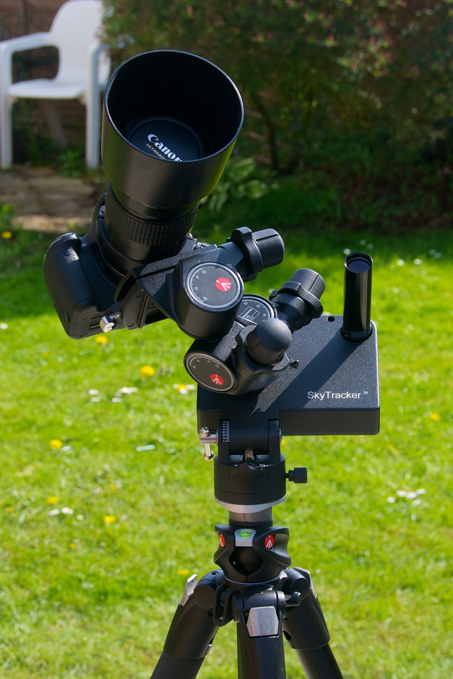 The iOptron SkyTracker is ideal for long exposure imaging with a DSLR camera. Credit: Mike Barrett/www.wired4space.com